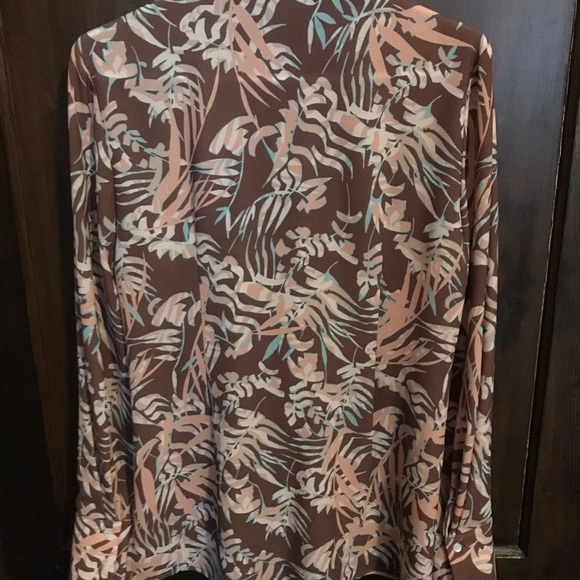Printed Long Sleeve Blouse by Joeffer Caoc - Picture 3 of 4